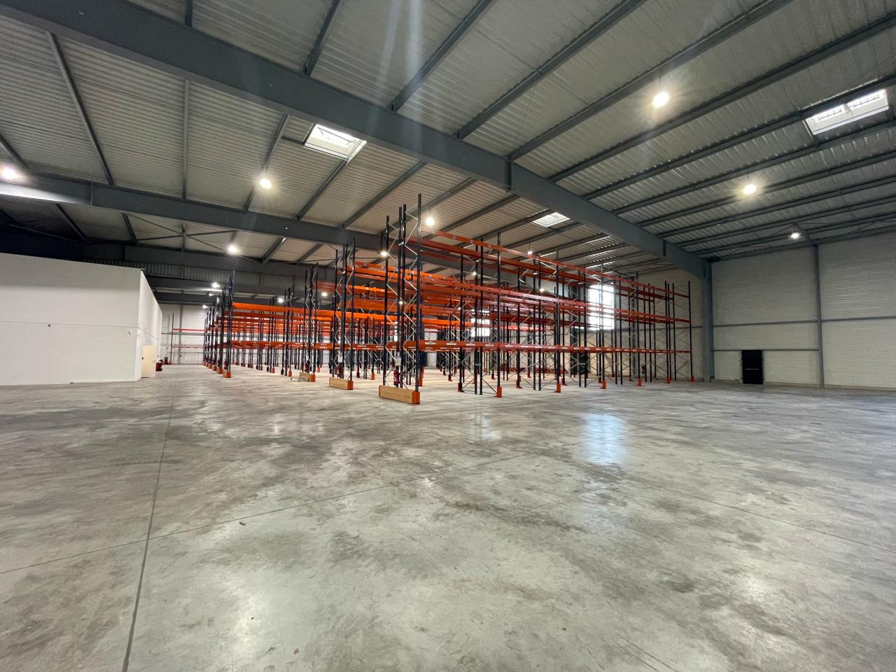 Local d'activité Noyal-Châtillon-sur-Seiche 3210m² Location local d'activité Noyal-Châtillon-sur-Seiche Ille-et-Vilaine OLACT2531637 9